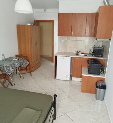 Piraeus Apartment | Small apartment in the heart of Piraeus! Notara 43