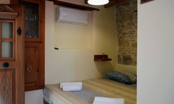 Symi Apartment | Symi Uptown Indigo Street View Studio
