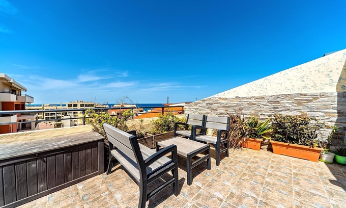 Heraklion Apartment | The Walls Studios 305
