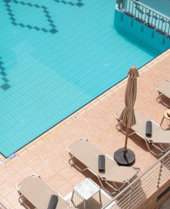 Kato Stalos Apartment | Thelèsi Apartments, 100m from the beach