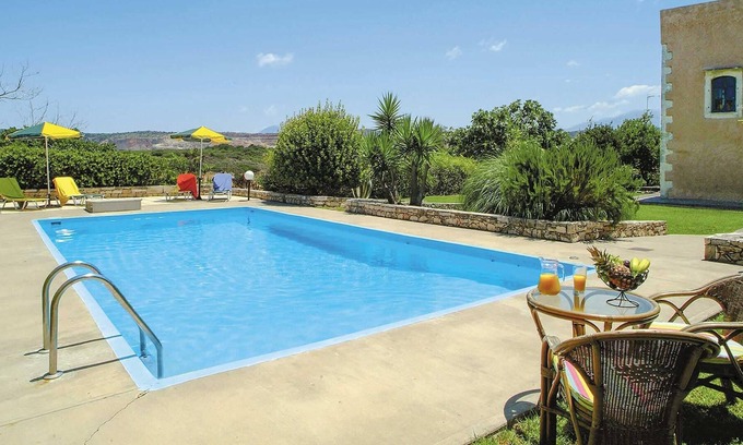 Prinos Villa | Traditional villa with fantastic outdoor space