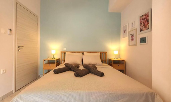 Exarhia Apartment | Vacation Home For 4 Guest - Amazing Terrace View