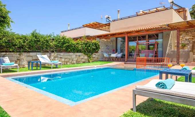 Platanias Town Villa | Villa ∙ 2 bedrooms ∙ 4 guests