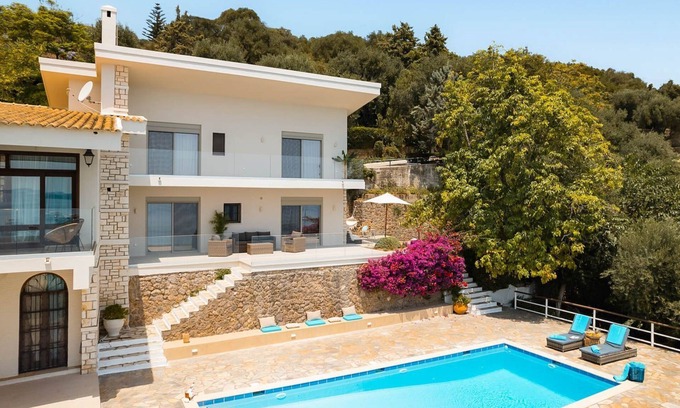 Kommeno Villa | Villa Anser - Four Bedroom Villa, Sleeps 10