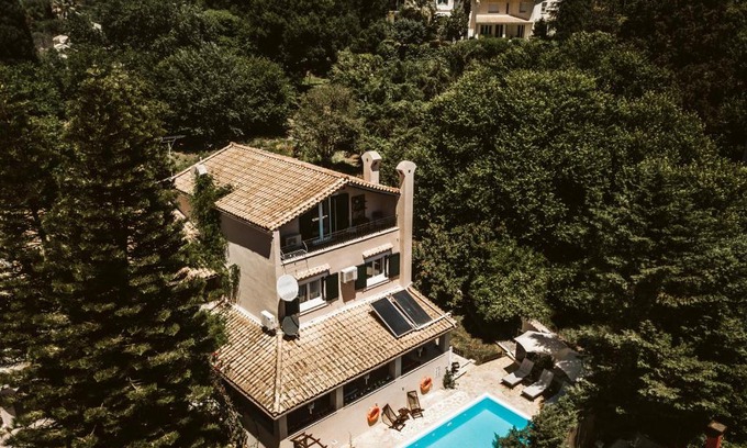 Corfu Town Villa | Villa Butterfly - Heated Pool, Jacuzzi, Sauna, Gym