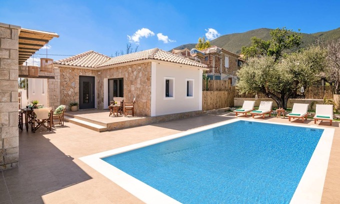 Katastari Villa | Villa Halakas by Villa Plus