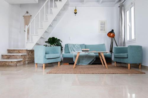 Kamari Apartment | White Wave Villa, 3min walk from beach