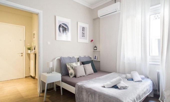 Makrigianni Apartment | Your stay next to Acropolis!