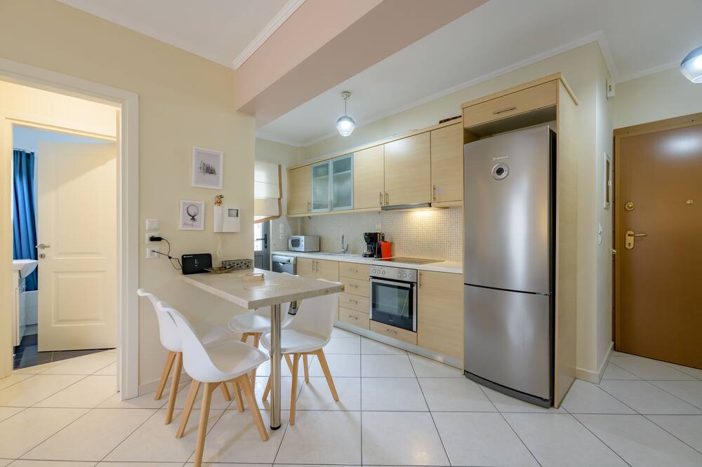 Ilioupoli Apartment | Lovely 1-bedroom flat in ideal location