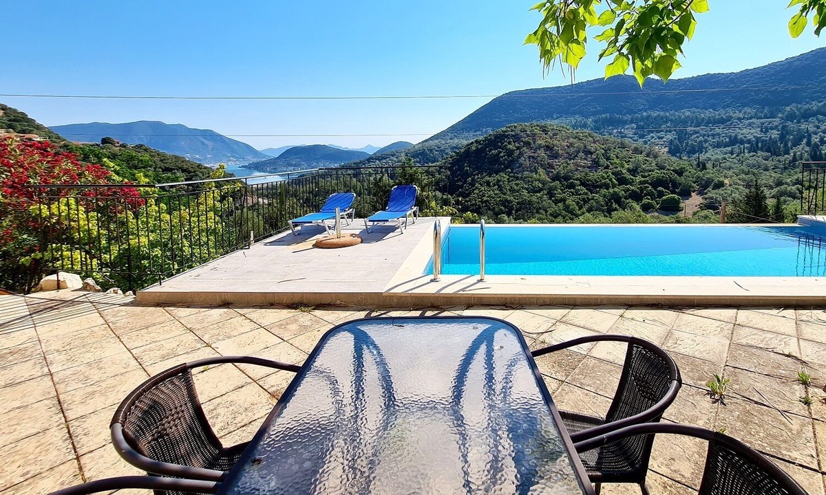 Katokhorion Villa | Villa Victoria Lefkada - 3 Bedroom Villa w private Pool