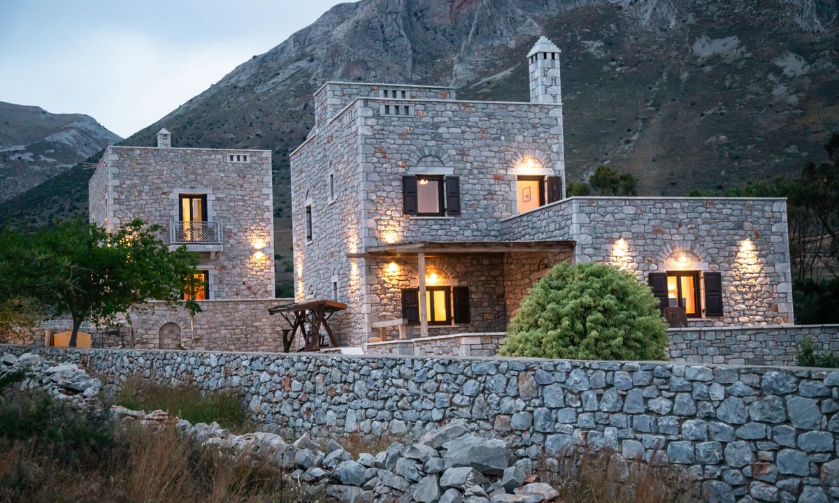 Omales Apartment | Armenopertra view-Manousakia ,suite, Mani