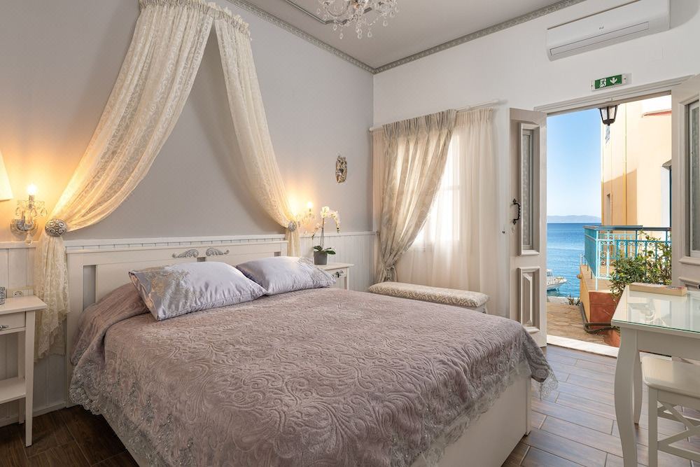 Photo of Bedroom in Symi