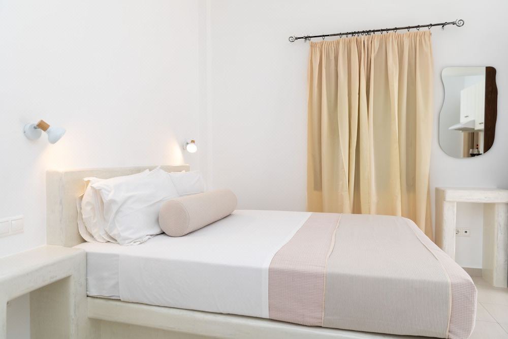 Photo of Bedroom in Naxos Town