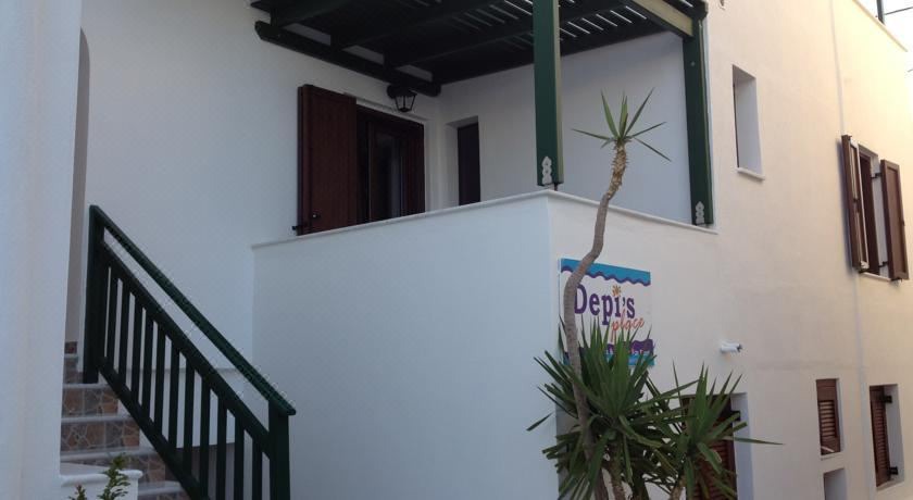 Photo of Buildings in Naxos Town