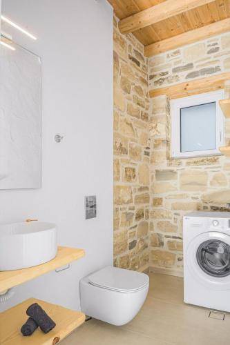Photo of Bathroom in Matala