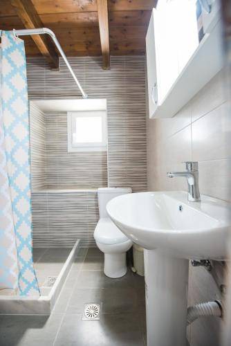 Photo of Bathroom in Archanes-Asterousia