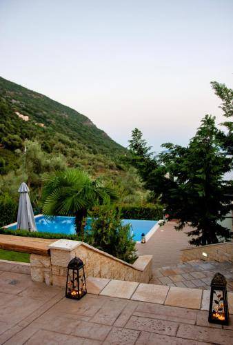 Photo of Others in Mikros Gialos