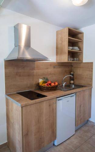 Photo of Kitchen in Mikros Gialos