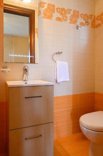 Photo of Bathroom in Penteli
