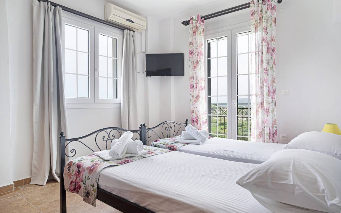 Photo of Bedroom in Kaminarata