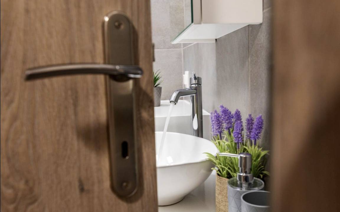 Photo of Bathroom in Ampelokipoi
