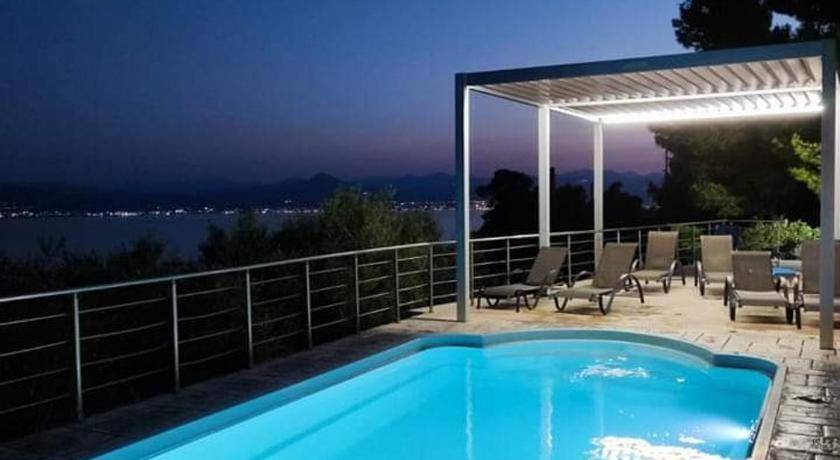 Photo of Others in Loutraki-Agioi Theodoroi