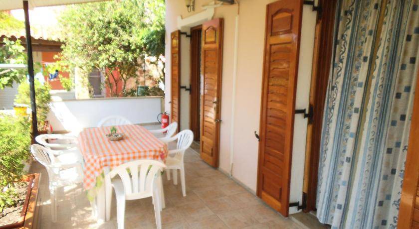 Photo of Patio Balcony in Kalamaki