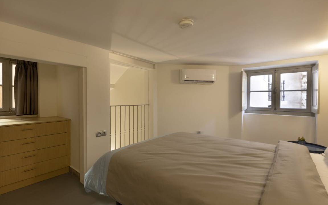 Photo of Bedroom in Platia Viktorias