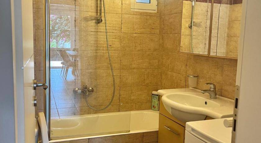 Photo of Bathroom in Vouliagmeni