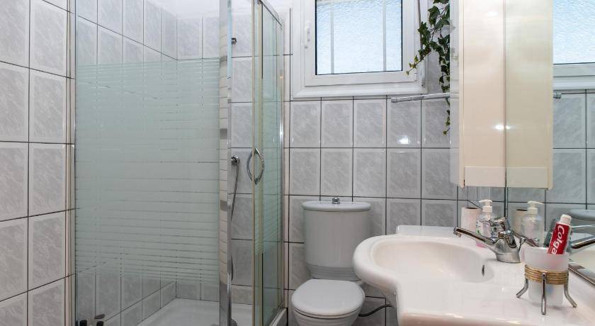 Photo of Bathroom in Nea Iraklitsa