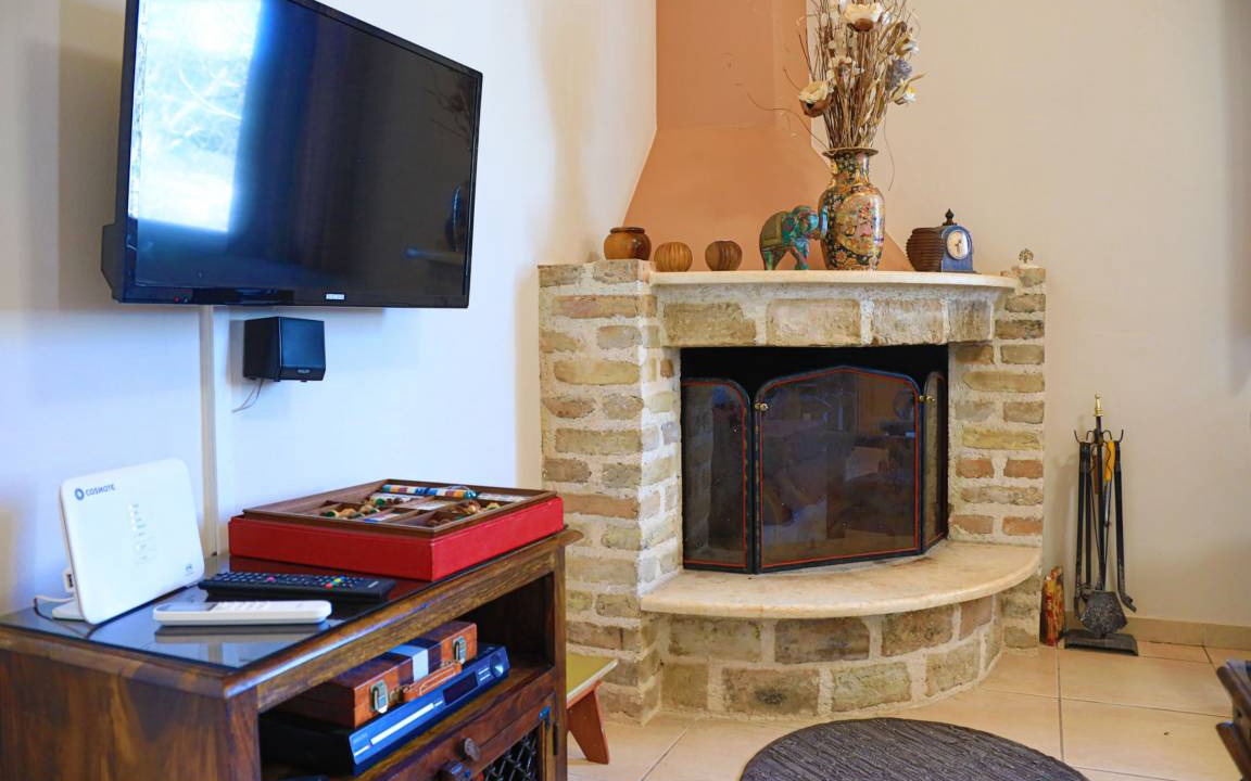 Photo of Livingroom in Petaleia