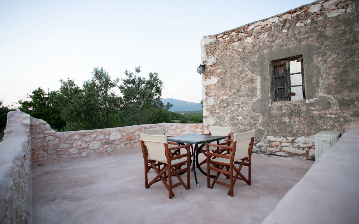 Photo of Patio Balcony in Charouda