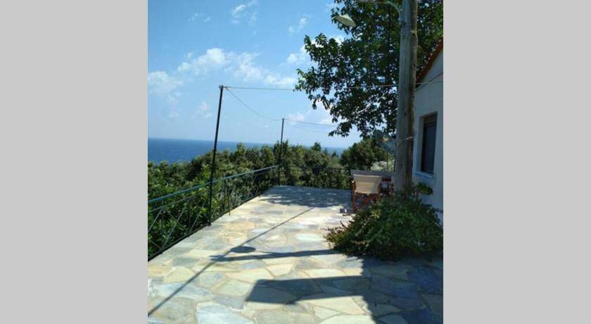 Photo of Patio Balcony in Lambinou