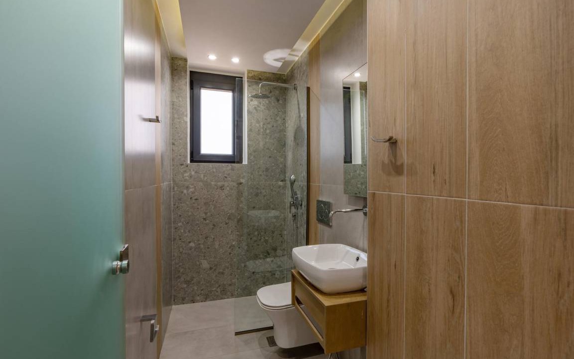 Photo of Bathroom in Roumeli
