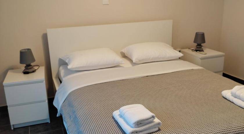 Photo of Bedroom in Markopoulon
