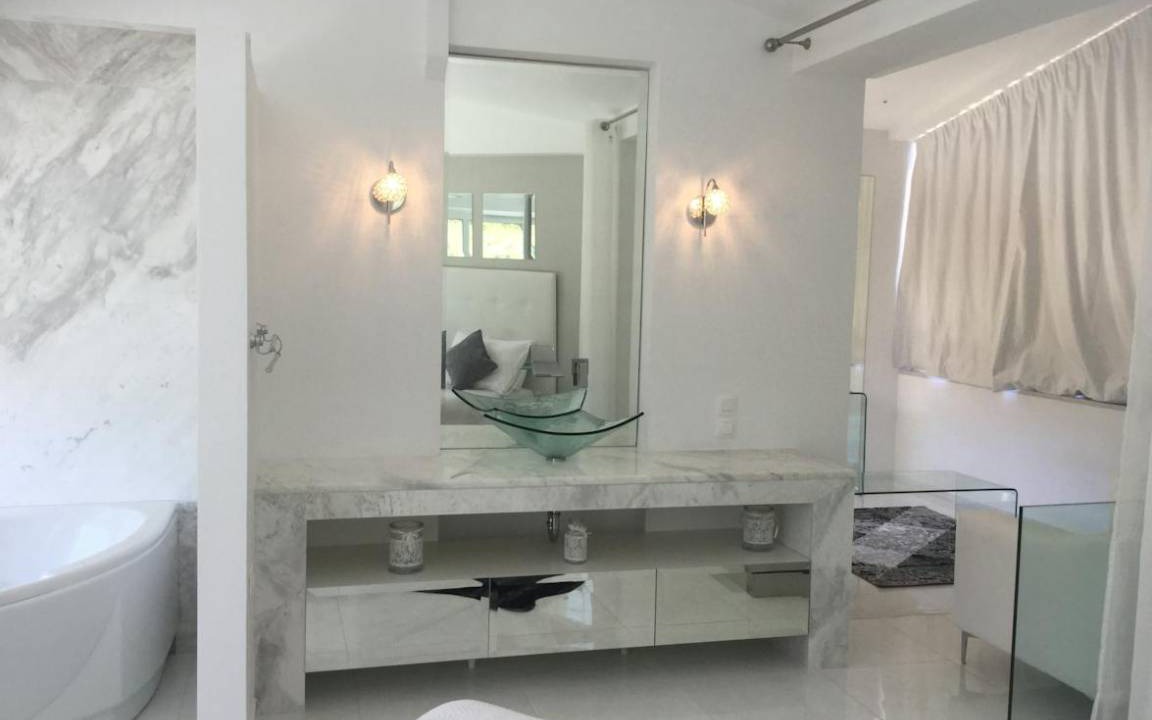 Photo of Bathroom in Varvara