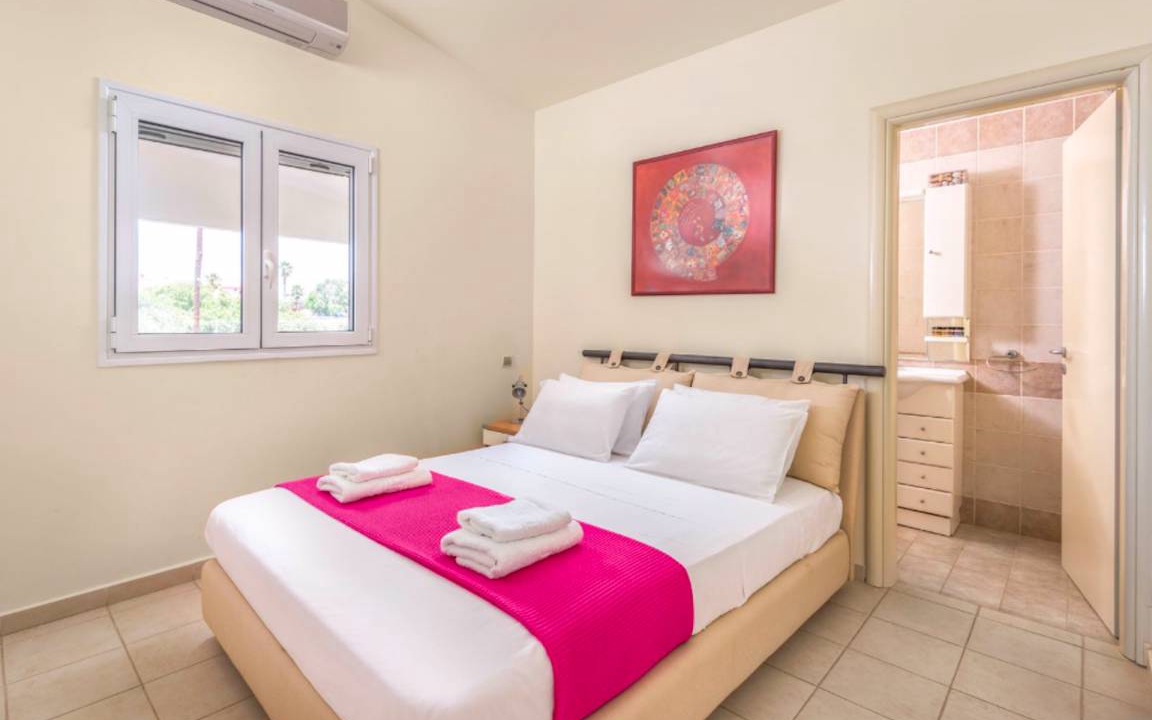 Photo of Bedroom in Gennadi