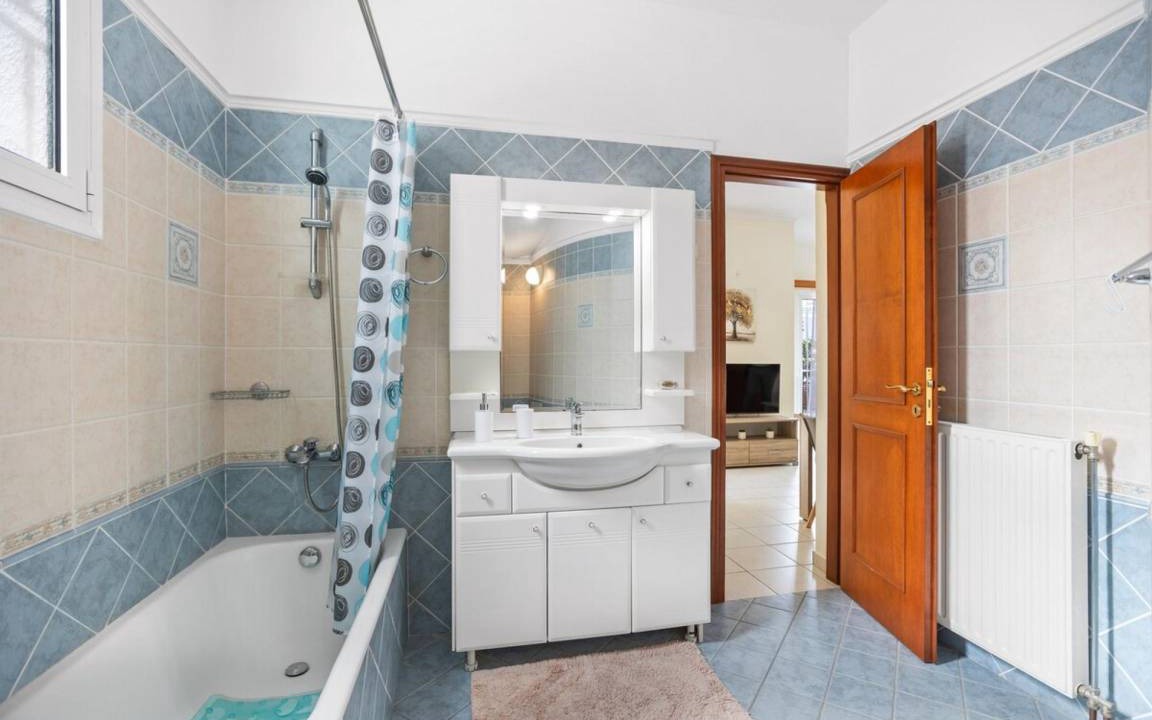 Photo of Bathroom in Daratsos