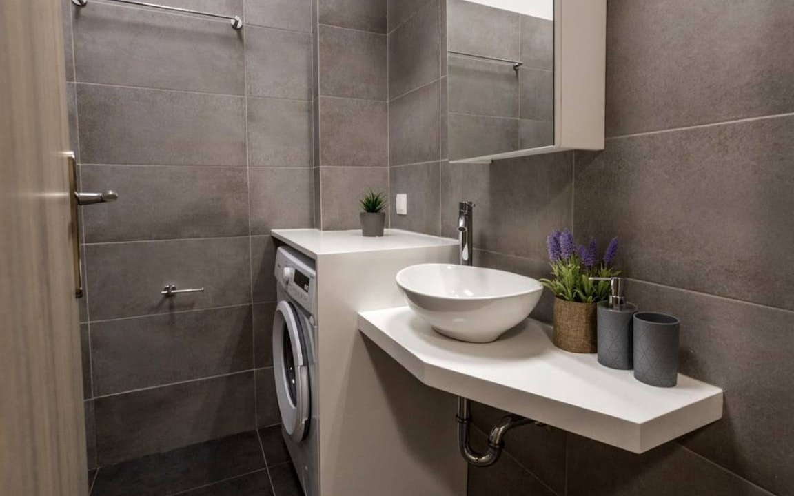 Photo of Bathroom in Ampelokipoi
