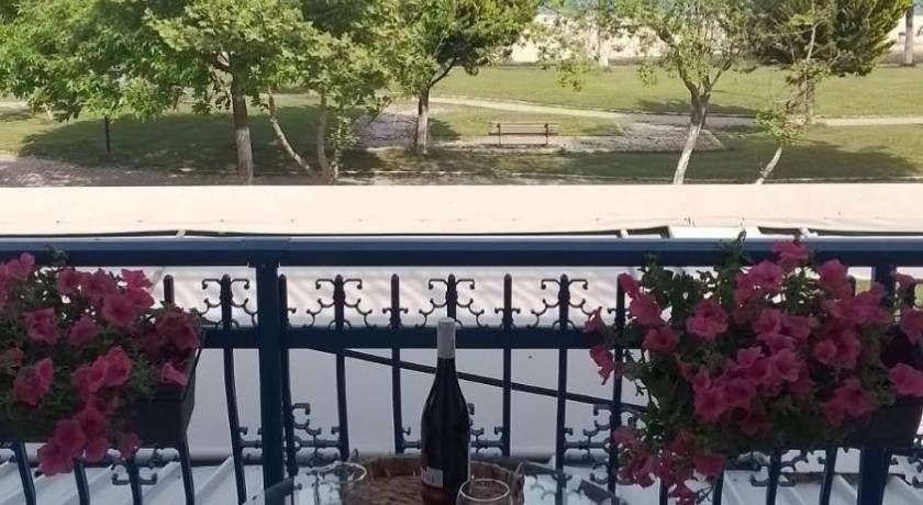 Photo of Patio Balcony in Olymbiaki Akti
