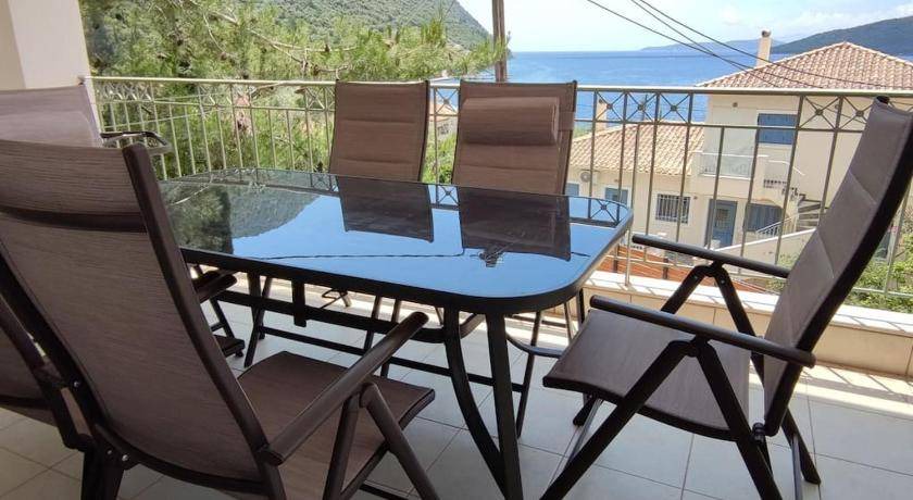 Photo of Patio Balcony in Mikros Gialos