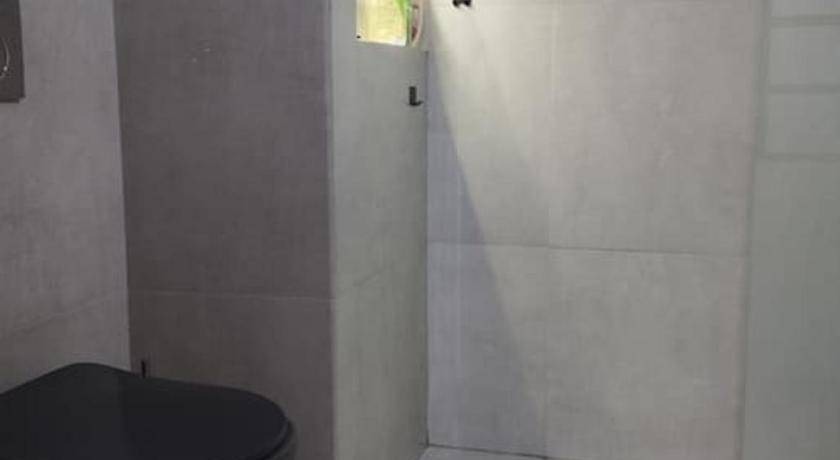 Photo of Bathroom in Ampelokipoi