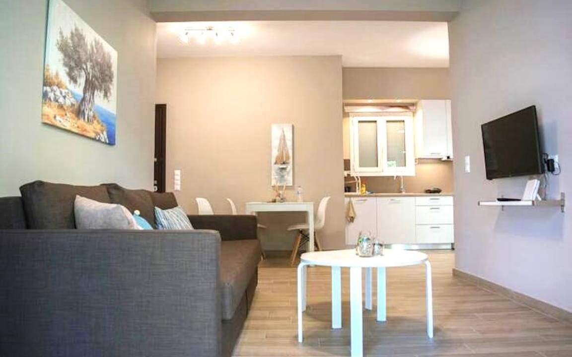 Photo of Livingroom in Thissio