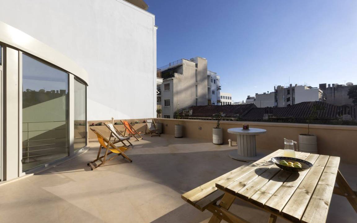 Photo of Patio Balcony in Platia Viktorias