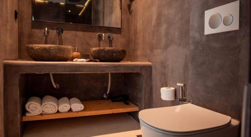 Photo of Bathroom in Kalafatis