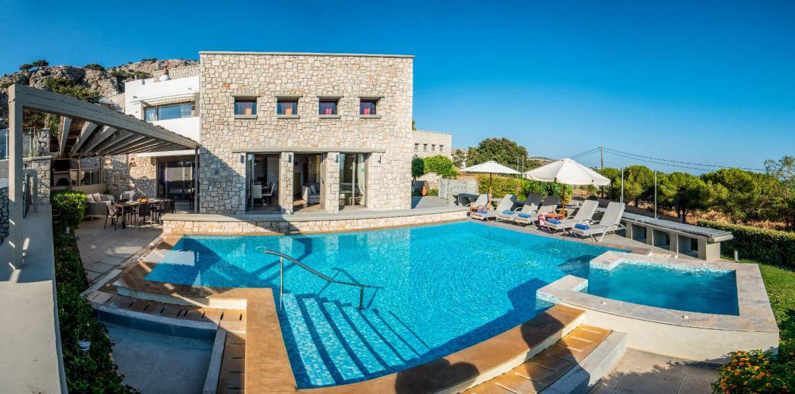 Photo of Others in Pefkos