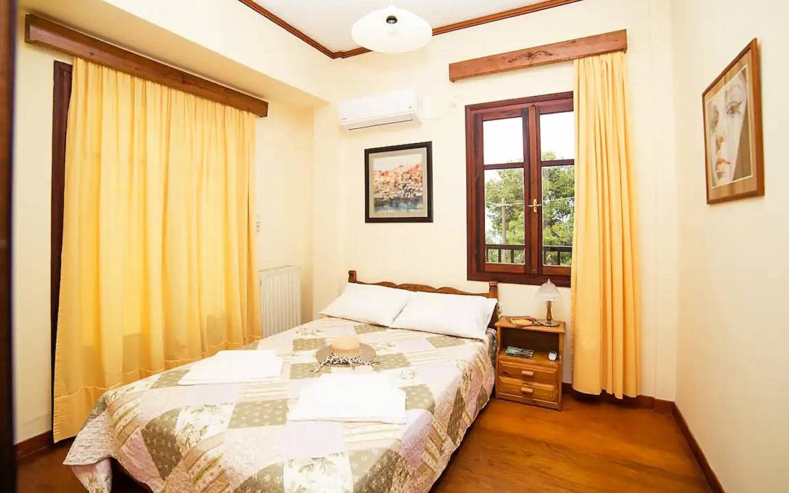 Photo of Bedroom in Roussospiti