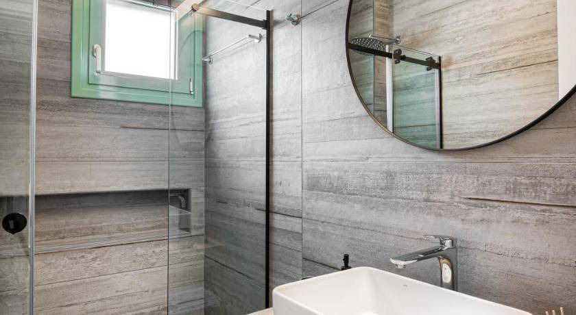 Photo of Bathroom in Skiros