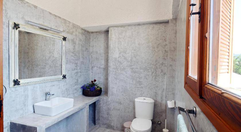 Photo of Bathroom in Xylokastro-Evrostina