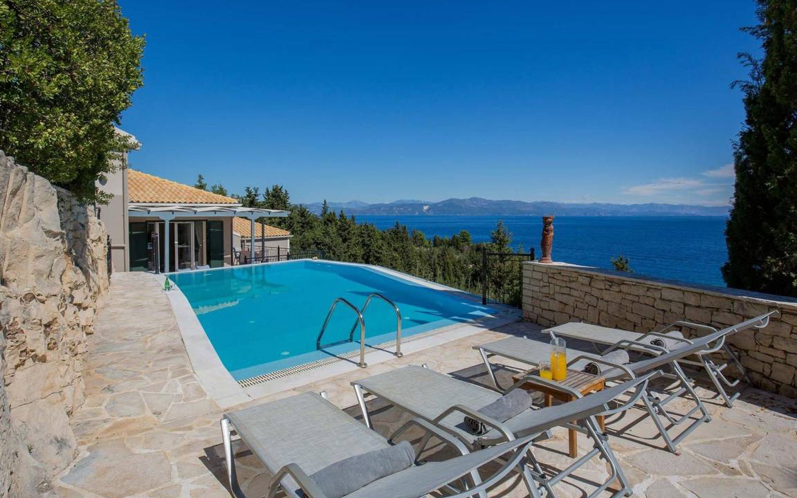 Photo of Patio Balcony in Koutsi